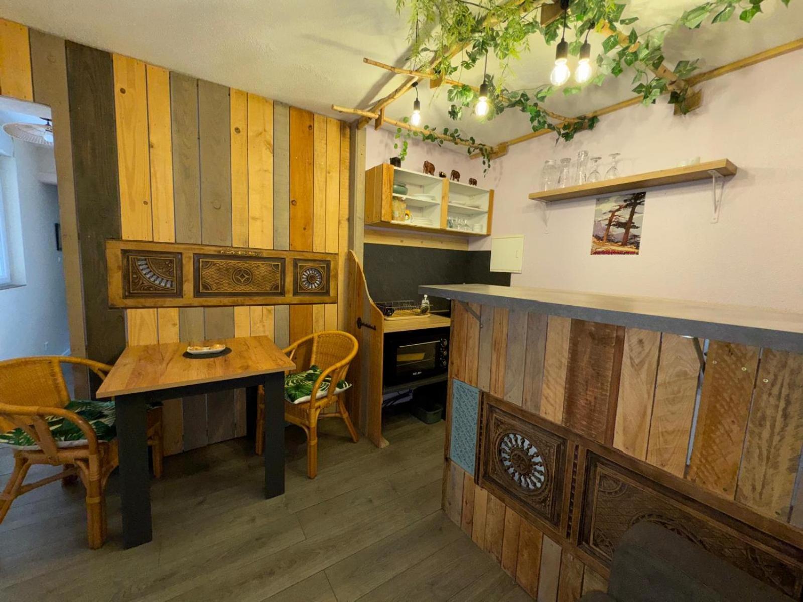 L'Échappée belle à l'Étang d'Anty -appartement Saint-Nabord Chambre photo